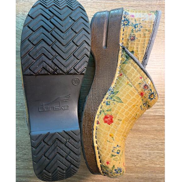 Dansko XP Clogs with Multicolor Floral Size Ladies US 8.5 EUR 39 - Picture 3 of 8